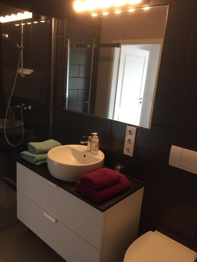 Familienfreundliche Ferienwohnung Am See Sömmerda エクステリア 写真