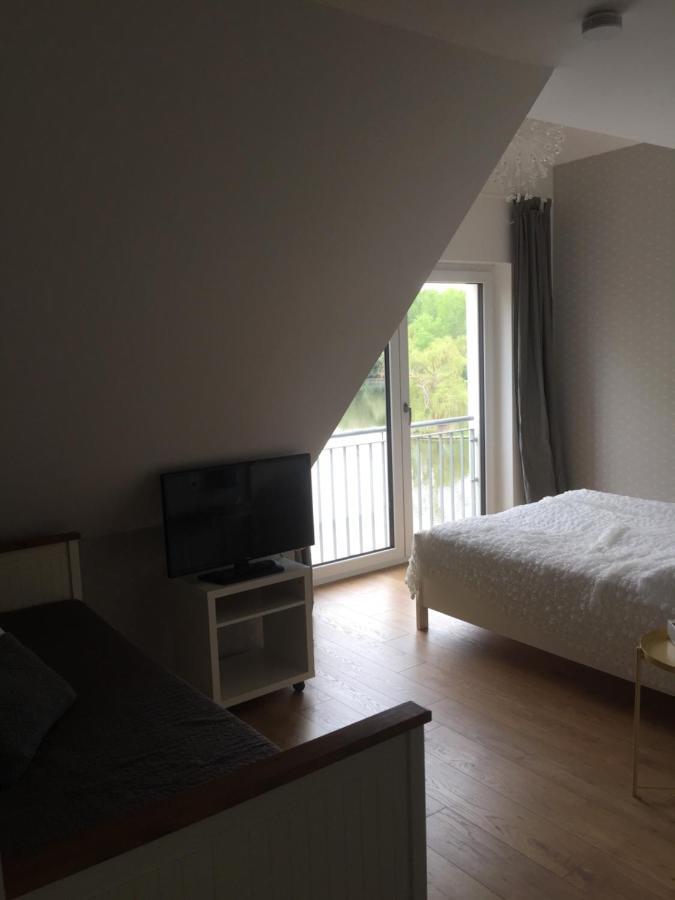 Familienfreundliche Ferienwohnung Am See Sömmerda エクステリア 写真